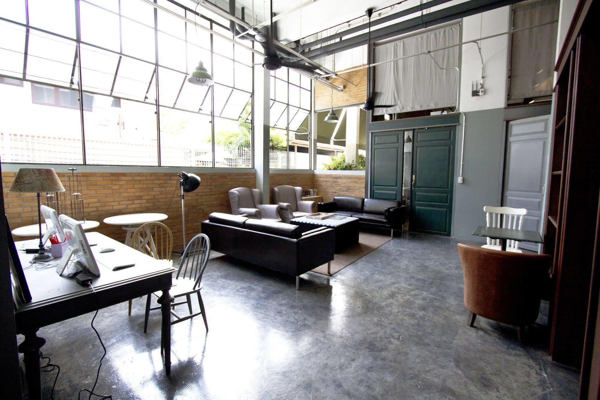 Oneday Hostel Sukhumvit 26 Bangkok Exterior foto