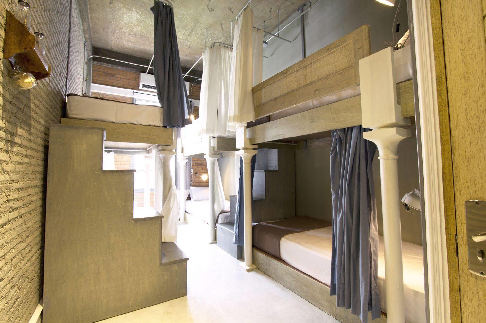 Oneday Hostel Sukhumvit 26 Bangkok Exterior foto